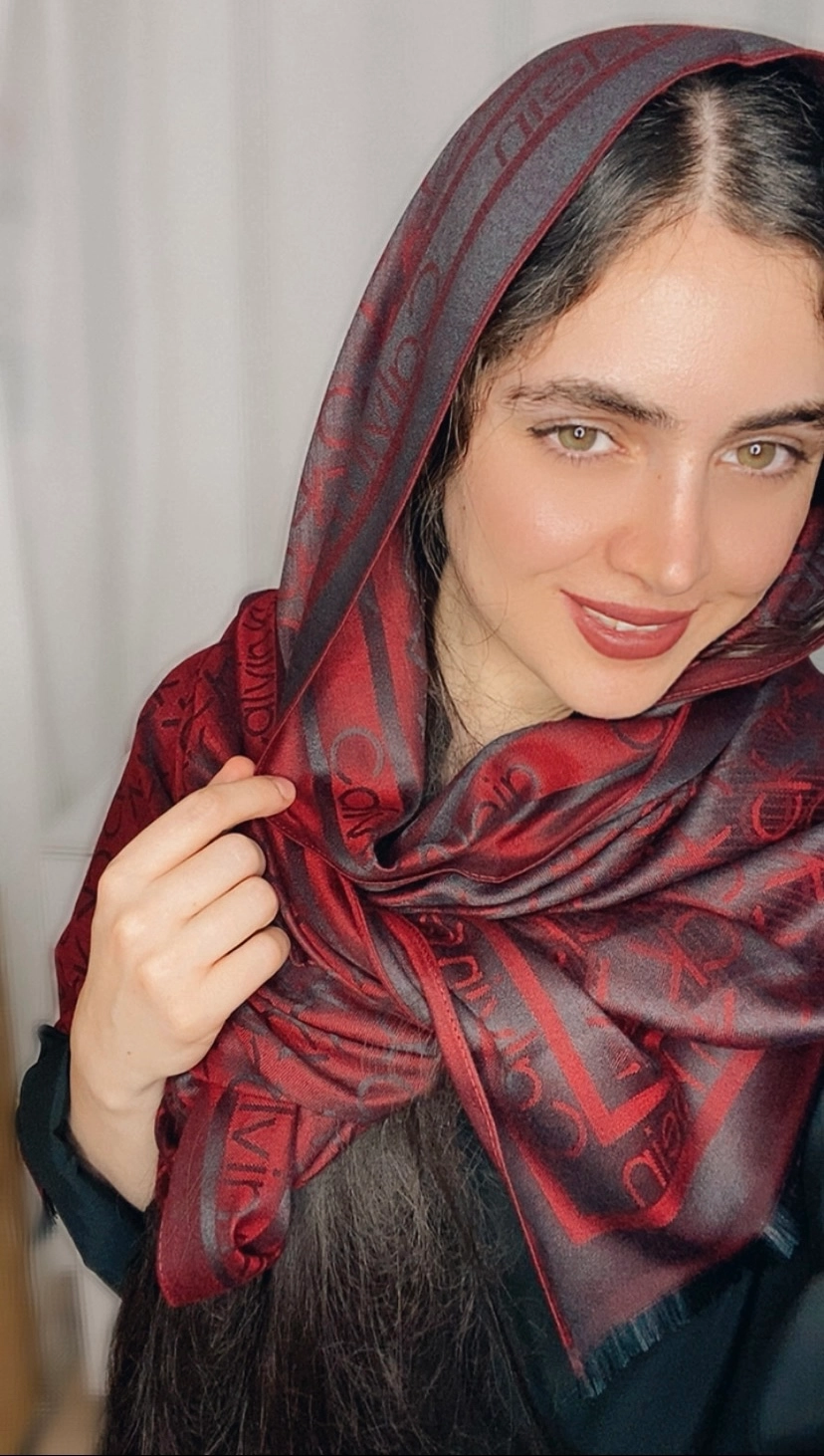 شال ترند زرشکی