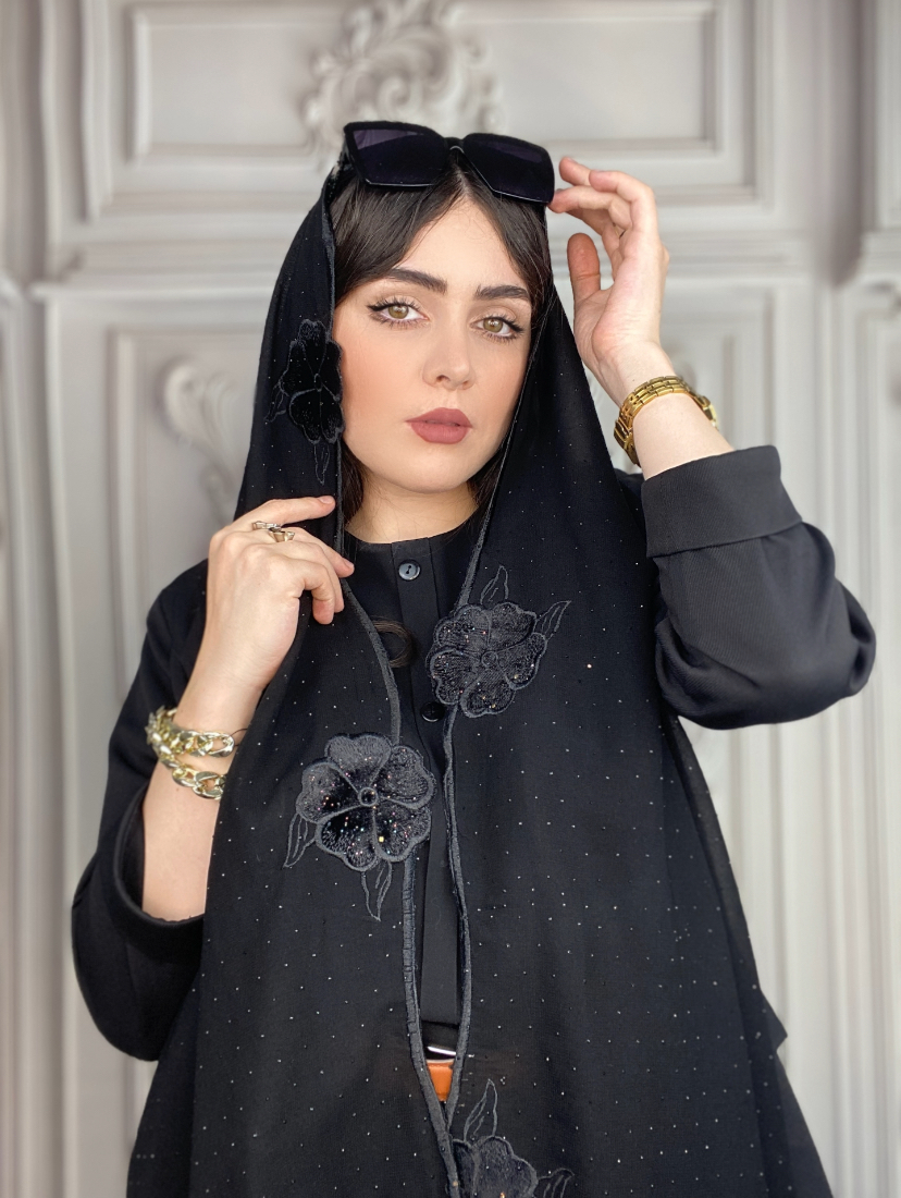 شال مشکی‌کرپ حریر
