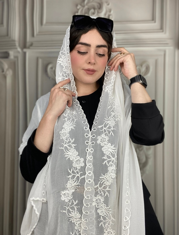 شال سفید مجلسی