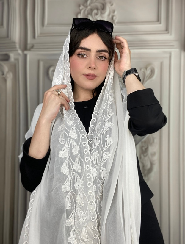شال سفید مجلسی