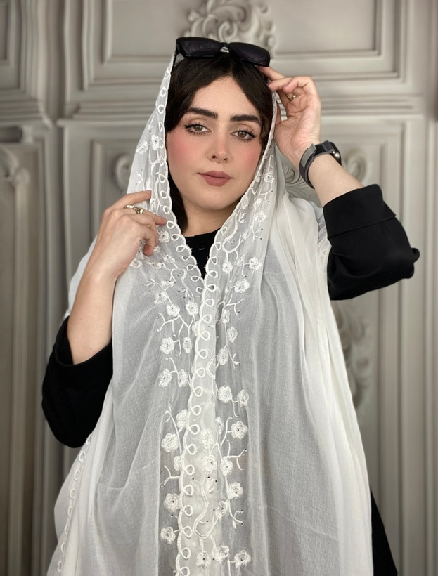 شال سفید مجلسی