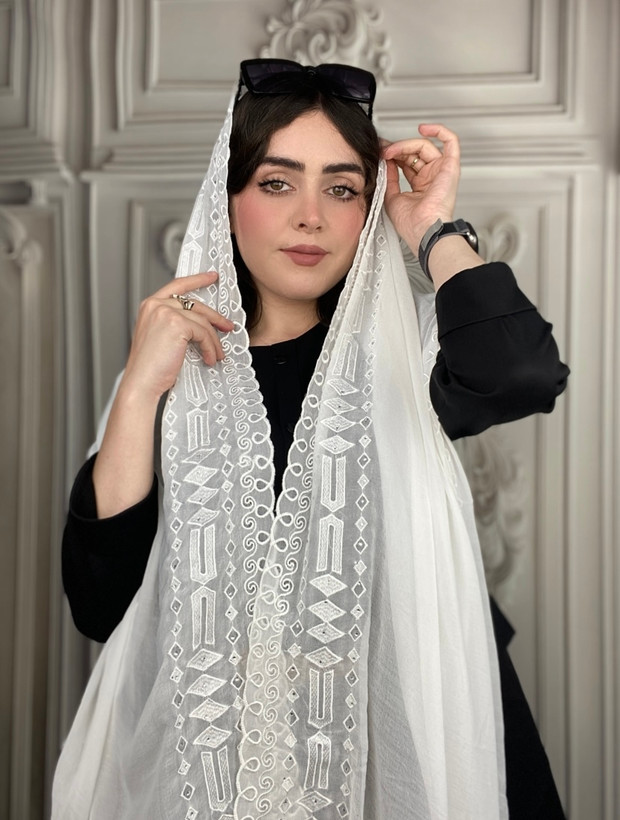 شال سفید مجلسی
