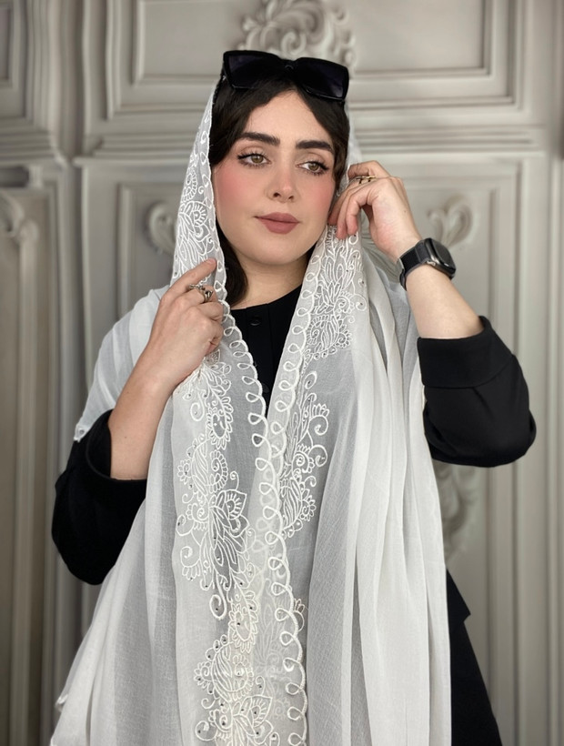 شال سفید مجلسی