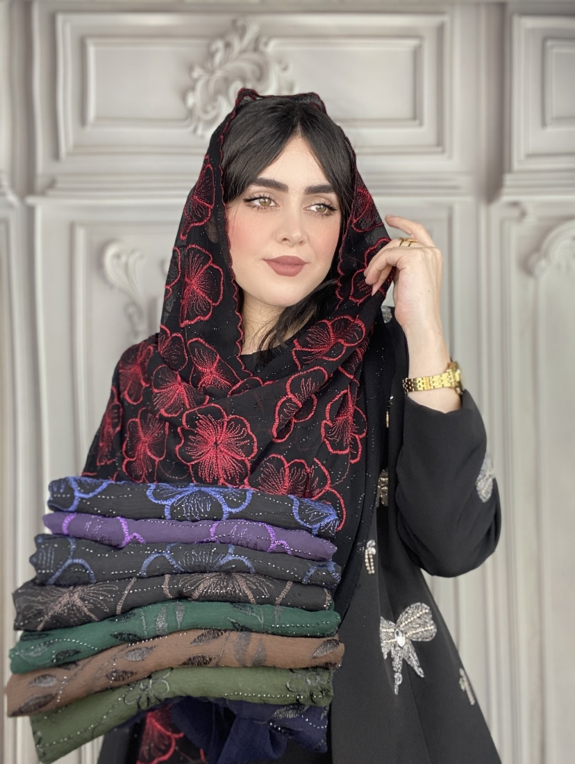 شال گلدوزی مزونی نگین دار دور دالبور