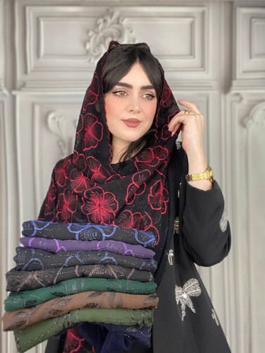 شال گلدوزی مزونی نگین دار دور دالبور