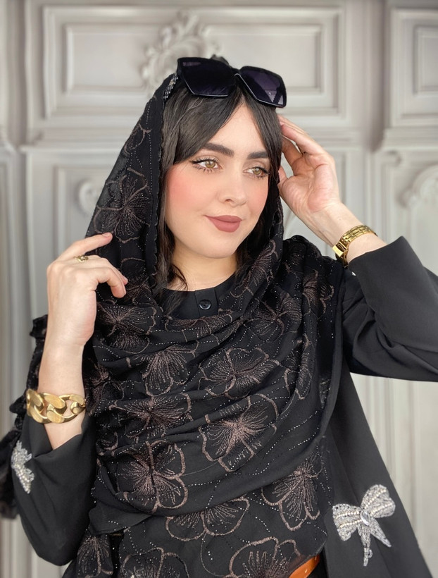 شال گلدوزی مزونی نگین دار دور دالبور
